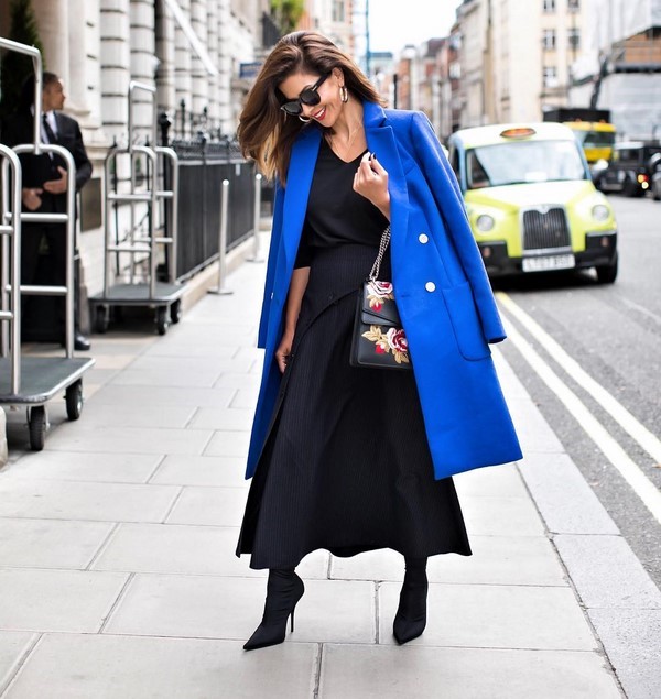 Мегамодные сеты с осенне-зимними платьями 2026-2027 — фото