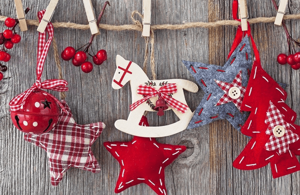 Лучшие 100+ фото примеров, как украсить дом на Новый 2027 год!