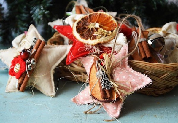 Лучшие 100+ фото примеров, как украсить дом на Новый 2027 год!