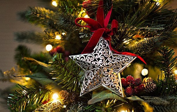 Лучшие 100+ фото примеров, как украсить дом на Новый 2027 год!