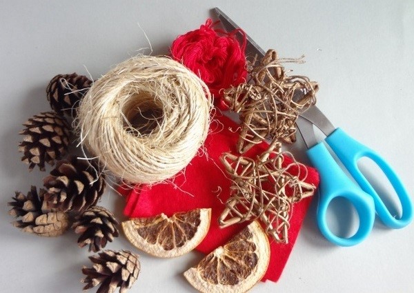 Лучшие 100+ фото примеров, как украсить дом на Новый 2027 год!