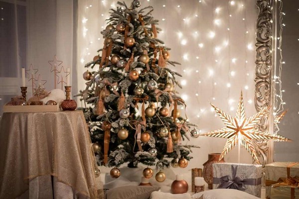 Лучшие 100+ фото примеров, как украсить дом на Новый 2027 год!