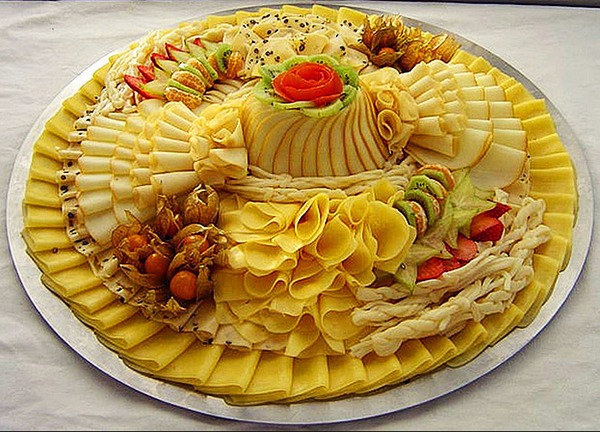 Праздничные нарезки на стол: лучшие фото-идеи, как выполнить нарезки