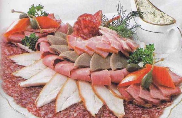 Праздничные нарезки на стол: лучшие фото-идеи, как выполнить нарезки