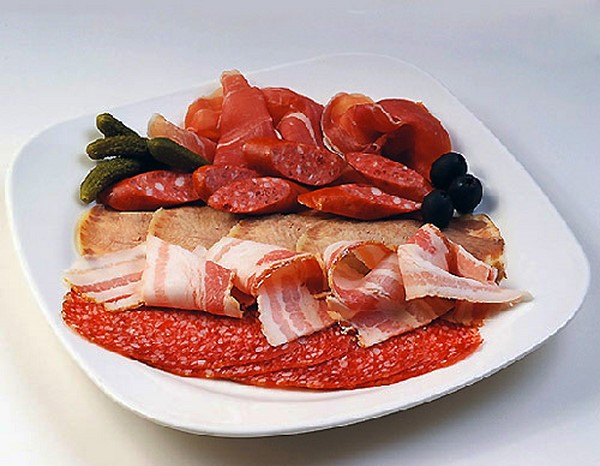 Праздничные нарезки на стол: лучшие фото-идеи, как выполнить нарезки