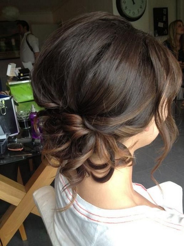 Изумительные варианты прически на вечер: фото-новинки вечерней прически 2026 года