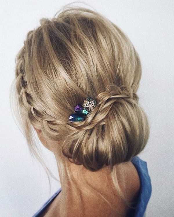 Изумительные варианты прически на вечер: фото-новинки вечерней прически 2026 года