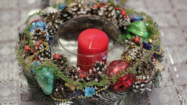 Захватывающий декор стола на Новый 2027 год: топовые фото-идеи украшения новогоднего стола