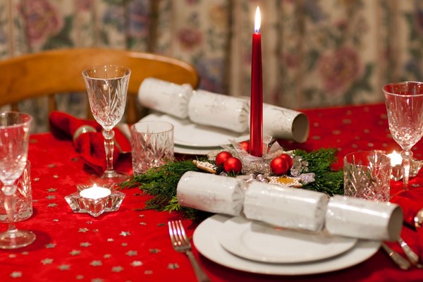 Захватывающий декор стола на Новый 2027 год: топовые фото-идеи украшения новогоднего стола