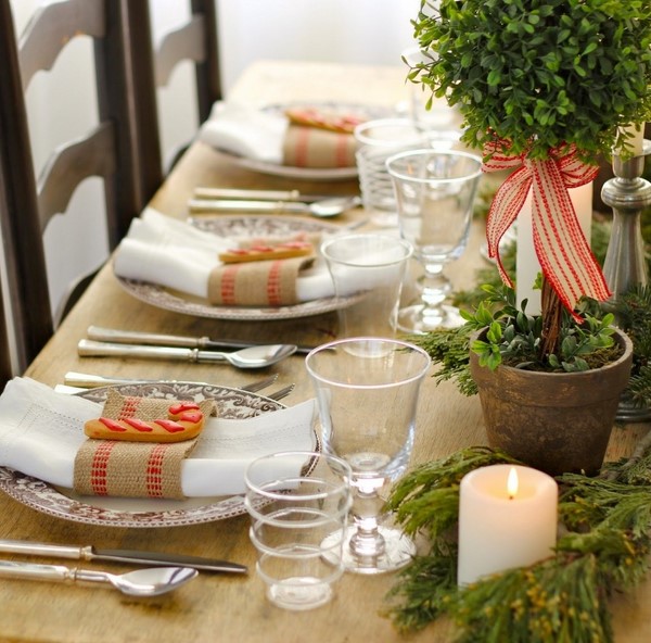 Захватывающий декор стола на Новый 2027 год: топовые фото-идеи украшения новогоднего стола