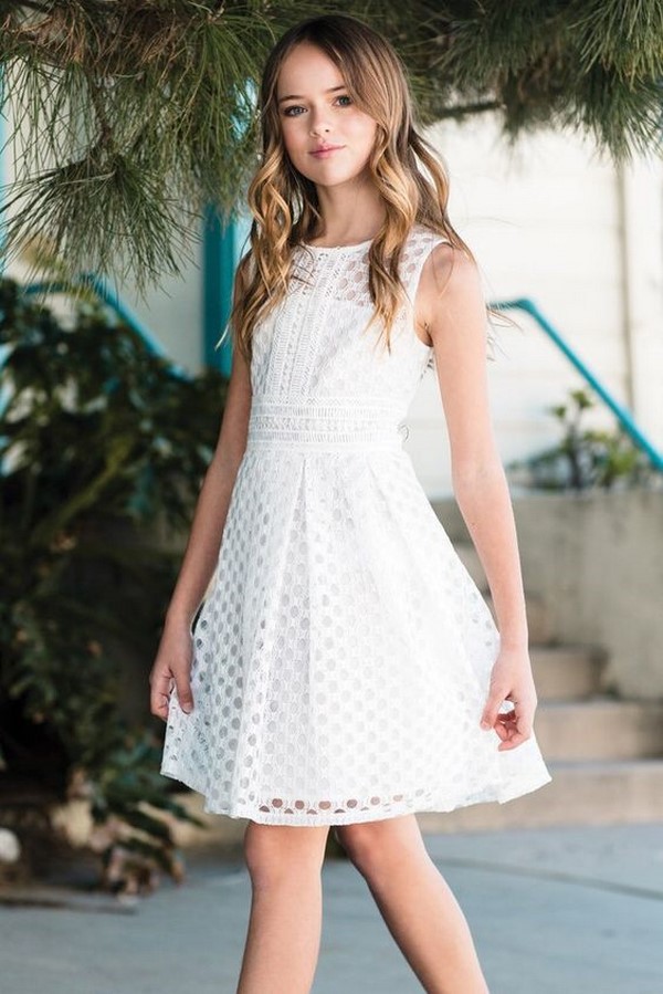 Красивейшие платья для девочек 2026 года: лучшие идеи образов для юных принцесс