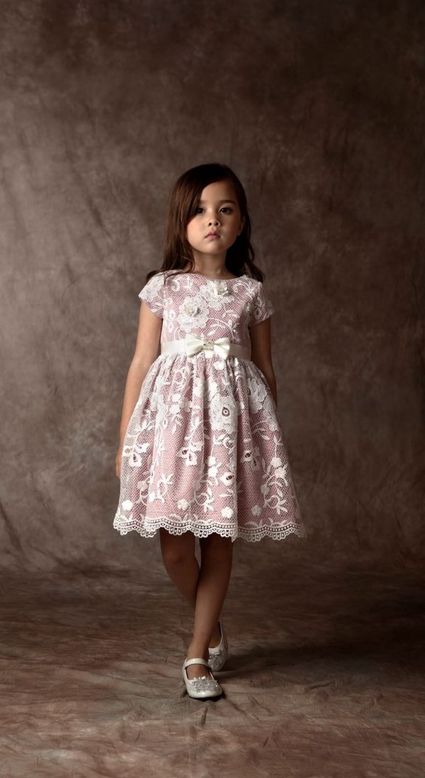 Красивейшие платья для девочек 2026 года: лучшие идеи образов для юных принцесс