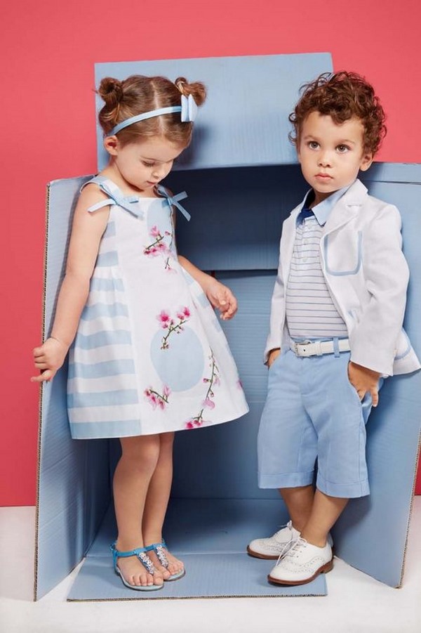 Красивейшие платья для девочек 2026 года: лучшие идеи образов для юных принцесс