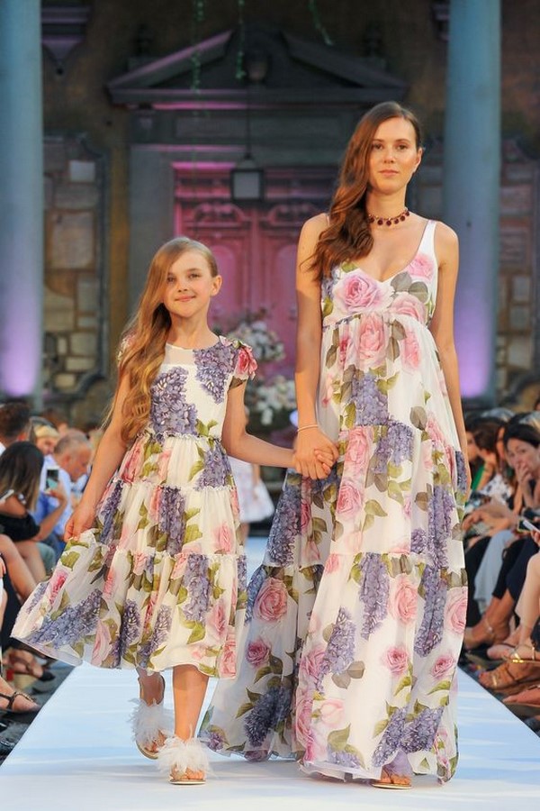 Красивейшие платья для девочек 2026 года: лучшие идеи образов для юных принцесс