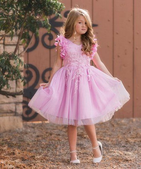 Красивейшие платья для девочек 2026 года: лучшие идеи образов для юных принцесс