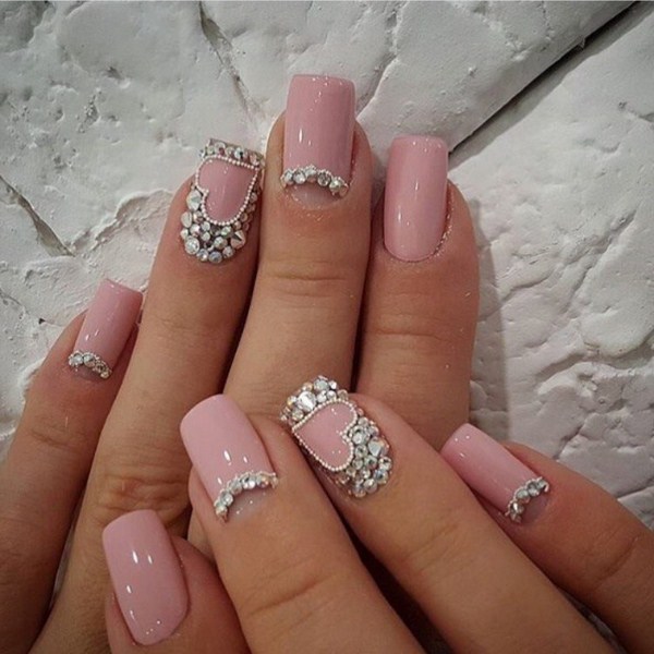 Тренды маникюра на 14 февраля: оригинальный дизайн ногтей 2026 с сердечками