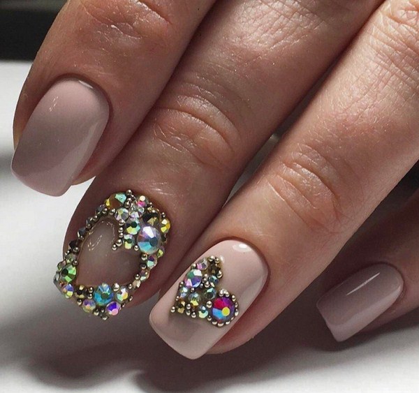 Тренды маникюра на 14 февраля: оригинальный дизайн ногтей 2026 с сердечками