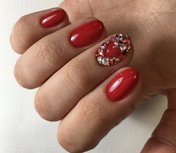 Тренды маникюра на 14 февраля: оригинальный дизайн ногтей 2026 с сердечками