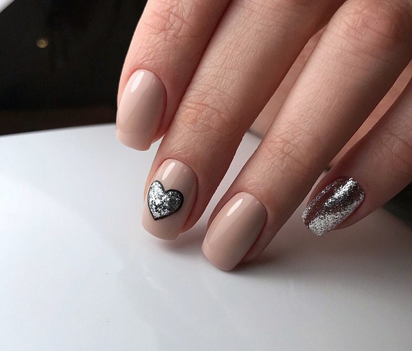 Тренды маникюра на 14 февраля: оригинальный дизайн ногтей 2026 с сердечками
