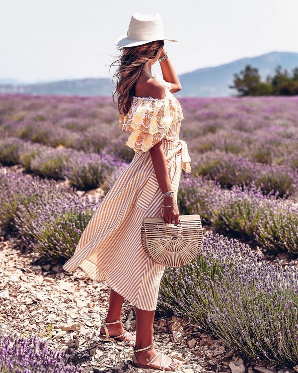 Лучшие весенние образы с платьями 2026: какими будут самые модные платья предстоящей весны — смотри фото