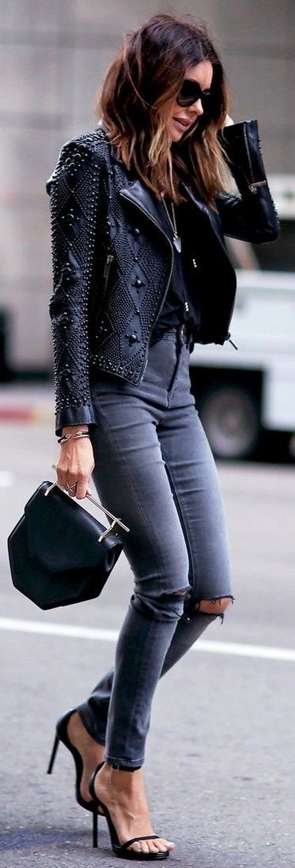 Тренды женских курток на весну 2026: лучшие весенние луки с куртками на фото