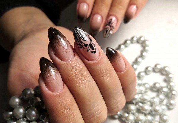 Лучшие идеи французского маникюра 2026 года: фото, новинки, тренды