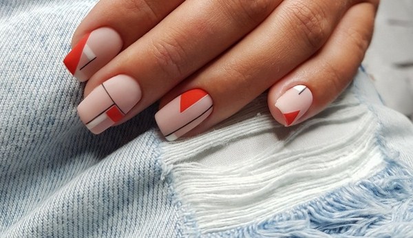 Стильный геометрический маникюр 2026 года: модный дизайн ногтей геометрия — фото