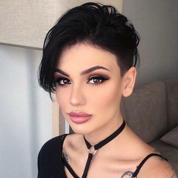 Оригинальные стрижки с челкой 2026 года: фото, идеи стрижки с челкой на разную длину волос