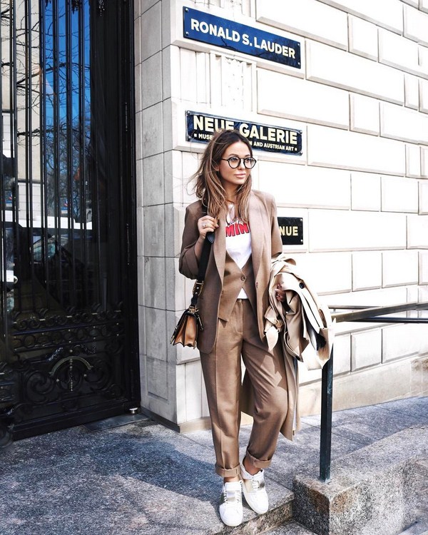 Эффектные total look 2026 в разных цветах – модные фото-идеи