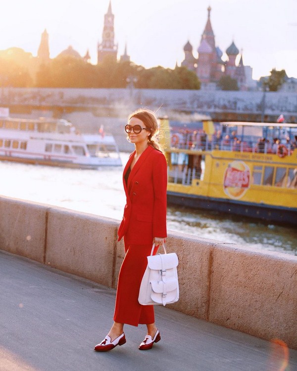 Эффектные total look 2026 в разных цветах – модные фото-идеи