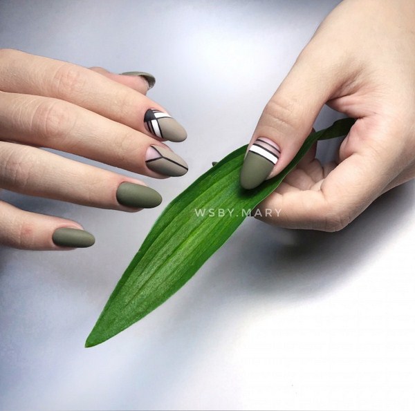 Удивительный лунный маникюр 2026 на топ-15 трендов: фото-новинки