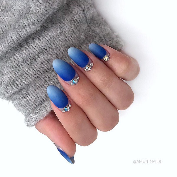 Удивительный лунный маникюр 2026 на топ-15 трендов: фото-новинки