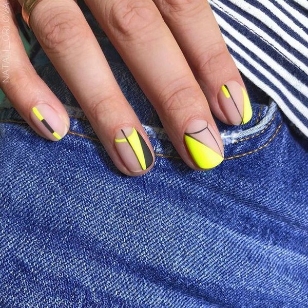 Удивительный лунный маникюр 2026 на топ-15 трендов: фото-новинки