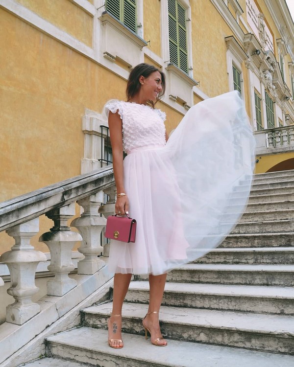 Стильное лето на примере самых модных летних образов 2026 – фото-тренды