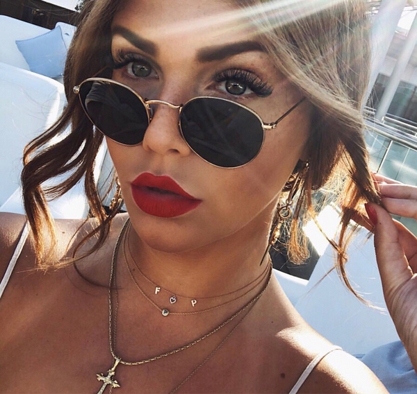 Супер новинки солнцезащитных очков: лучшие модели 2026 на фото