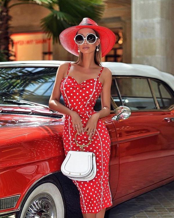 Главный принт сезона 2026 года – polka dots! Лучшие образы и последние тренды на фото