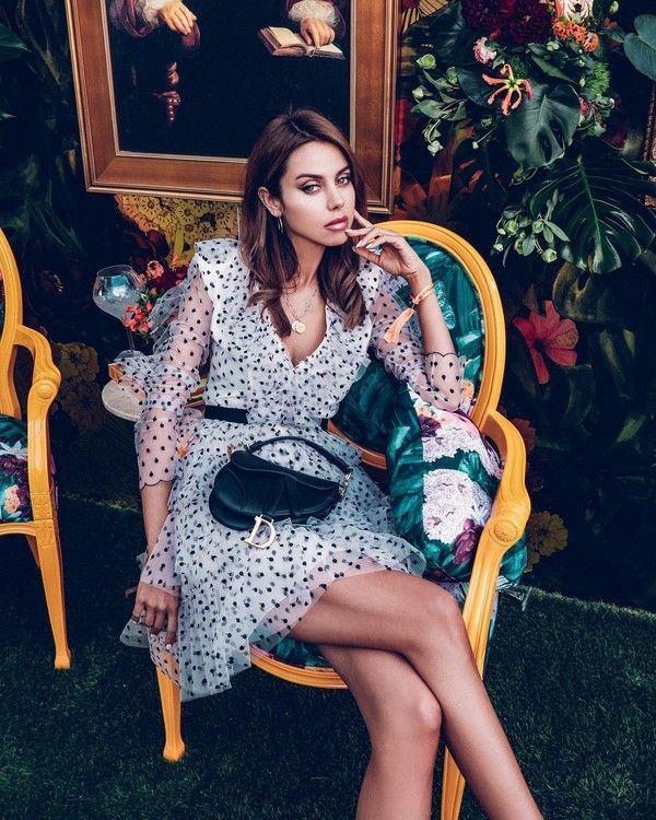 Главный принт сезона 2026 года – polka dots! Лучшие образы и последние тренды на фото