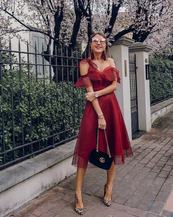 Самые красивые кружевные платья 2026: фото, новинки, тренды