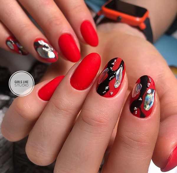 Завораживающий матовый маникюр 2026: новые тренды на фото