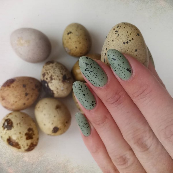 Завораживающий матовый маникюр 2026: новые тренды на фото