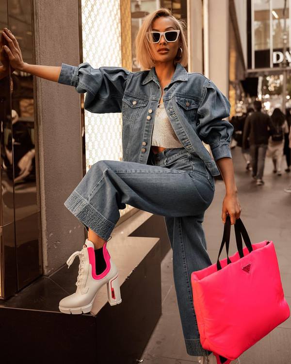 Модный деним 2026: топовые новинки джинсовой одежды для женщин