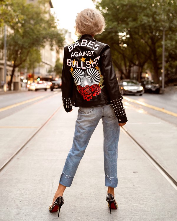 Модный деним 2026: топовые новинки джинсовой одежды для женщин