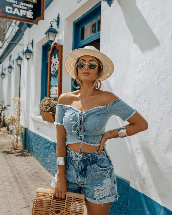 Модный деним 2026: топовые новинки джинсовой одежды для женщин