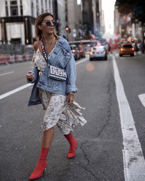 Модный деним 2026: топовые новинки джинсовой одежды для женщин