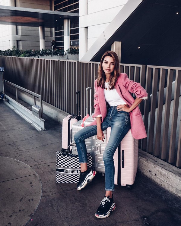 Модный деним 2026: топовые новинки джинсовой одежды для женщин