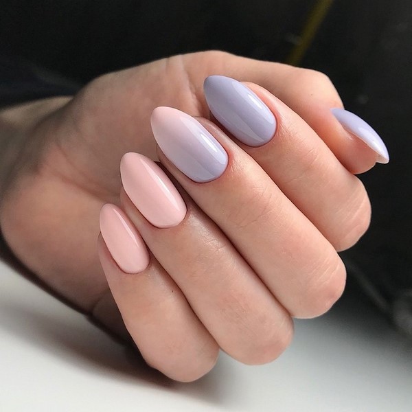 Нежнейший светлый маникюр 2026: новые идеи на фото