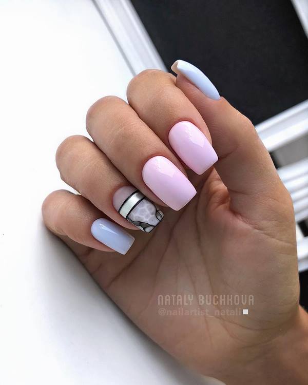 Нежнейший светлый маникюр 2026: новые идеи на фото