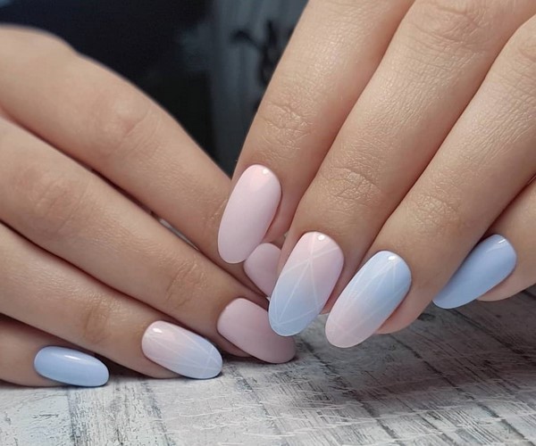 Нежнейший светлый маникюр 2026: новые идеи на фото