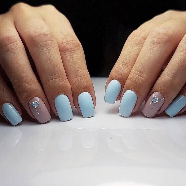 Нежнейший светлый маникюр 2026: новые идеи на фото