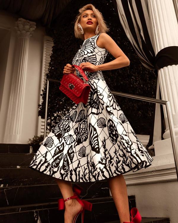 Прелестные идеи платьев миди в сезоне 2026 – модные образы и тренды